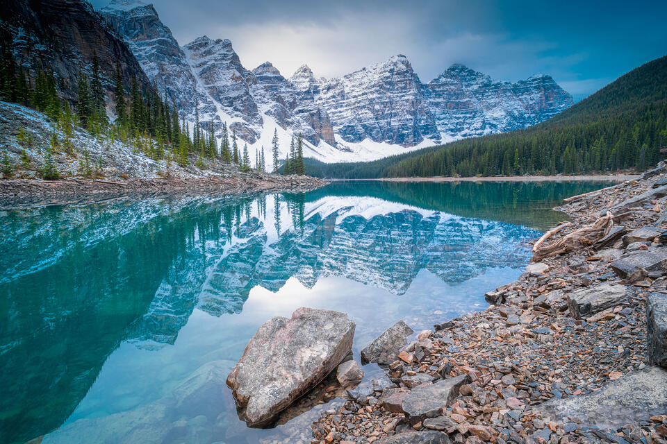 moraine lake sunrise