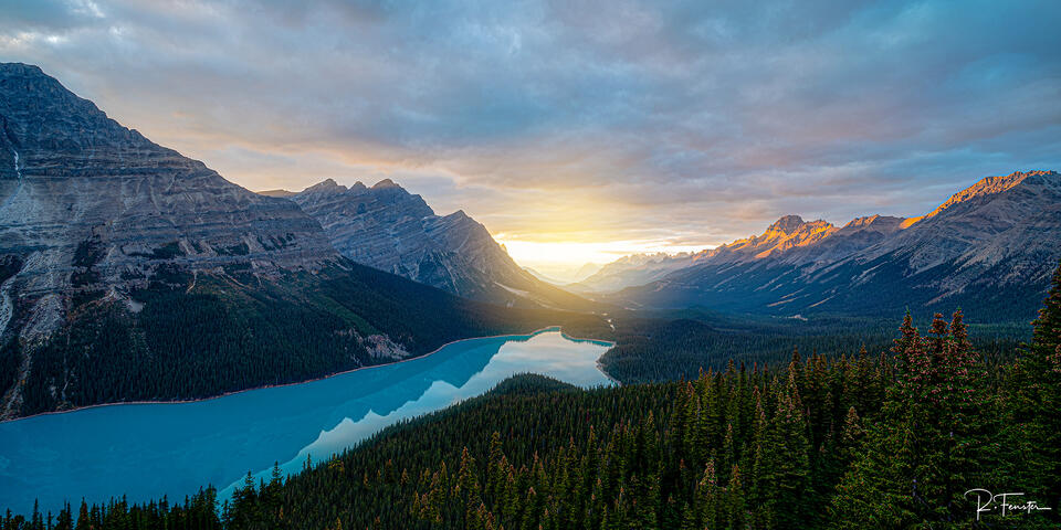 peyto lake sunset turquoise